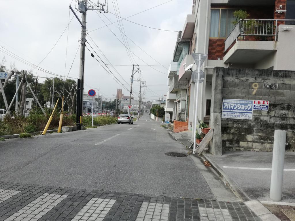 Koza Share House Hotel Okinawa Buitenkant foto