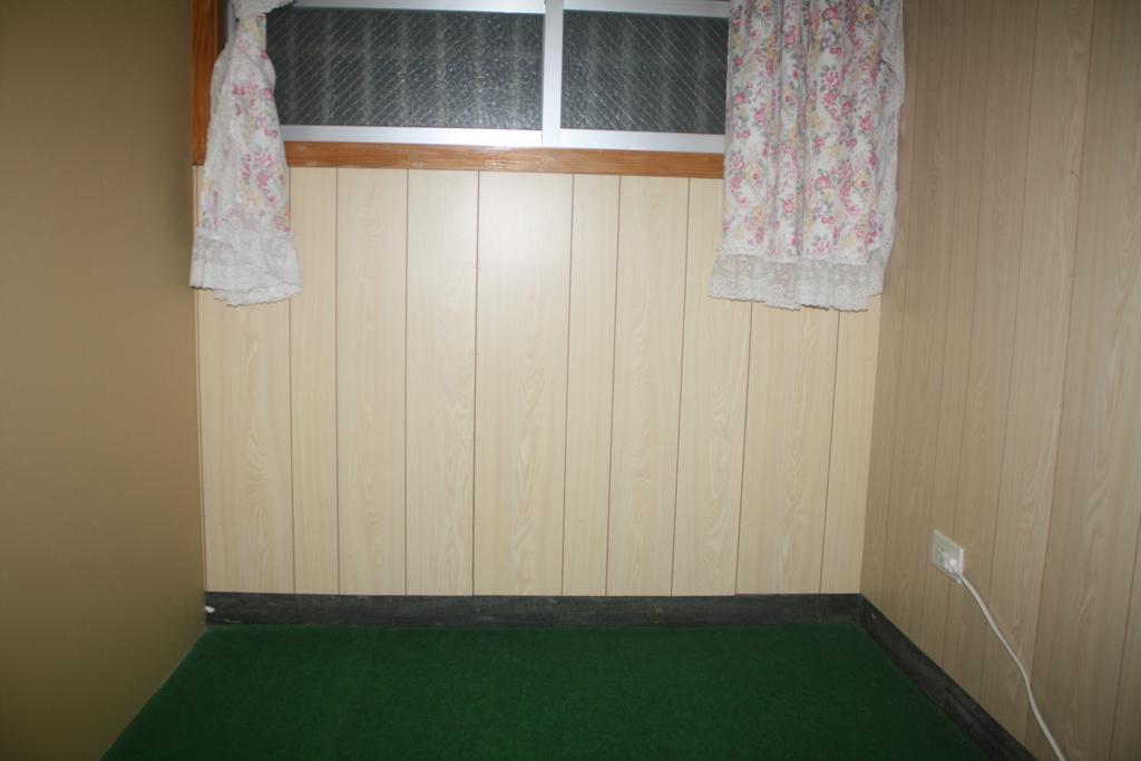 Koza Share House Hotel Okinawa Buitenkant foto