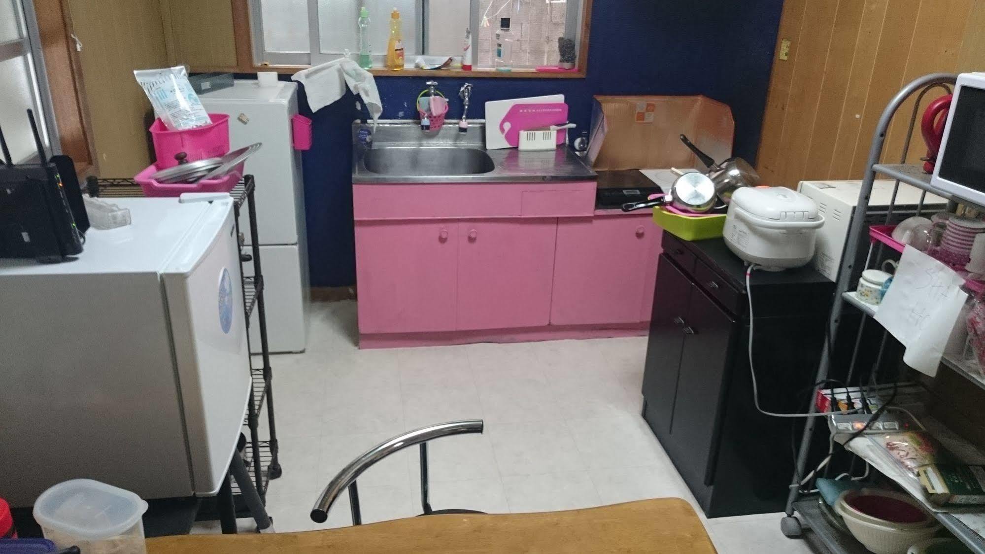 Koza Share House Hotel Okinawa Buitenkant foto